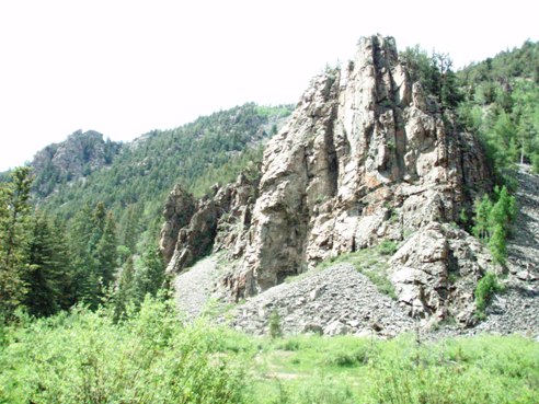 Rock outcrops along Lottis Creek in Union Canyon Colorado